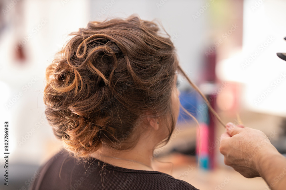 Fototapeta premium a woman at the beauty salon