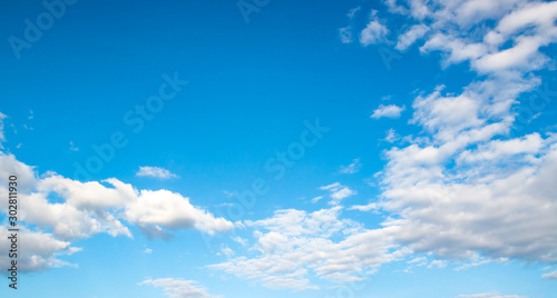 Fototapeta Naklejka Na Ścianę i Meble -  Abstract white cloud and blue sky in sunny day texture background
