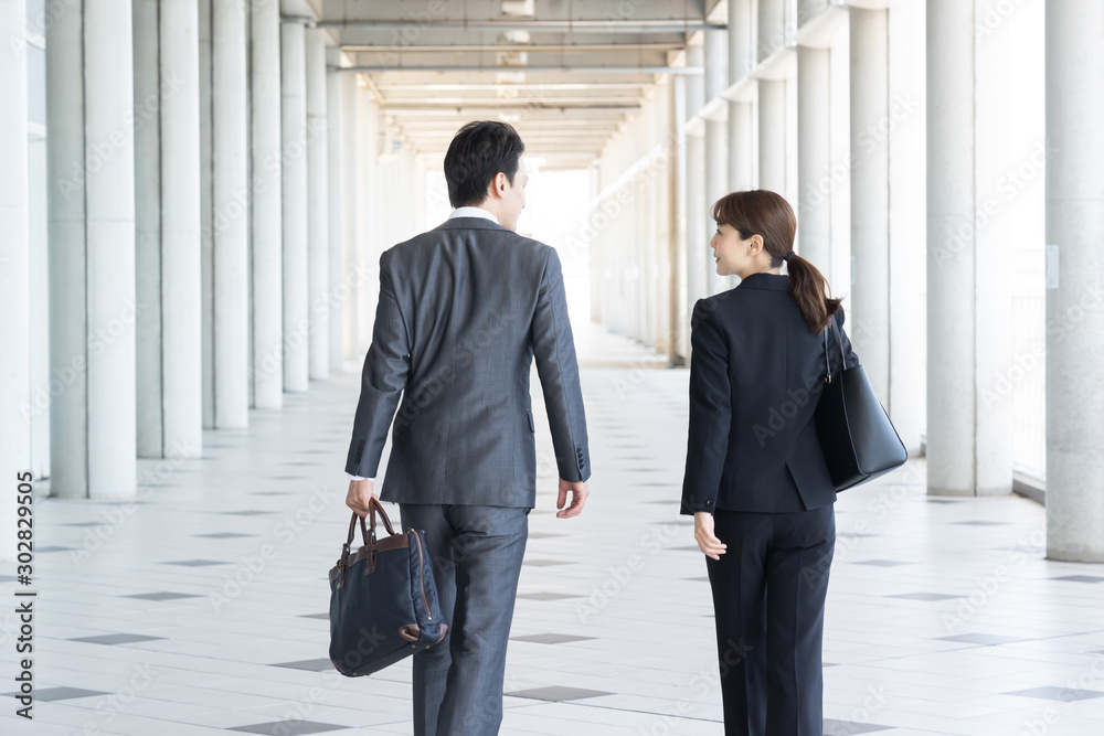 ビジネス 営業 出勤 ビジネス 営業 出勤