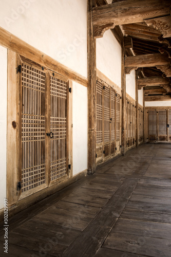 Hongju eupseong is a town castle from the Joseon Dynasty.