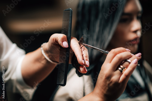Canvas Print Beautiful Young Woman in Hair Salon