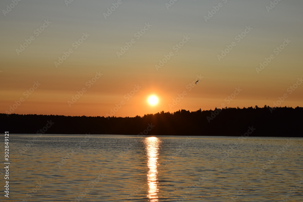 Fototapeta premium sunrise on lake