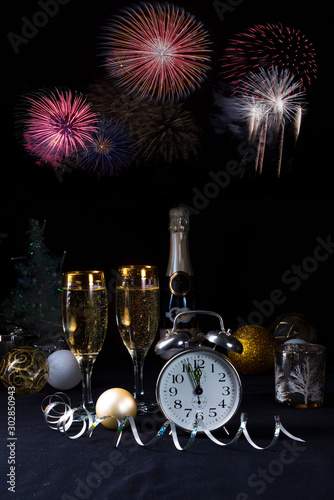 Canvas Print New Year, sparkling wine, candles, happy new year