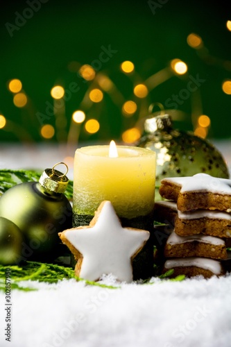 Schöne brennende Adventsker...