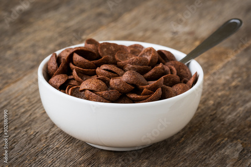 Bowl with chocolate flakes