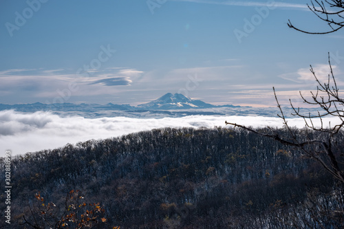 Handsome Elbrus photo