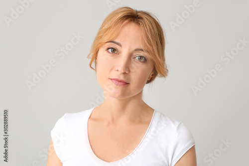 Mature woman with healthy s...