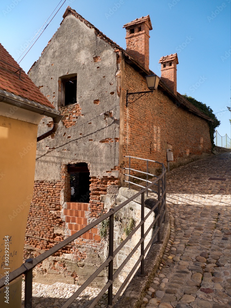 Fototapeta premium old house in the slovenian city