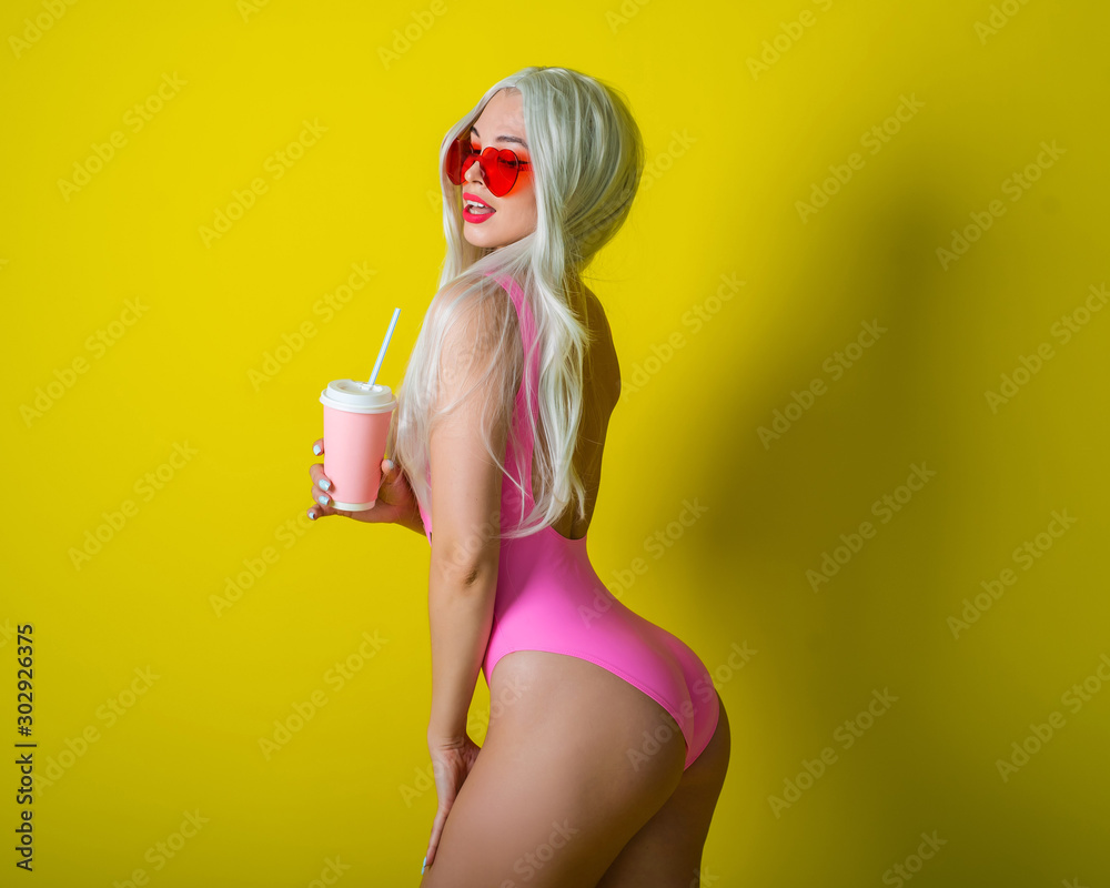 Booty Blonde
