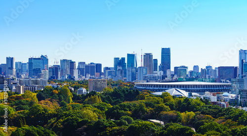 新国立競技場　国立競技場　風景　日本　東京　オリンピック　スタジアム　都市風景　快晴　青空　鳥瞰図