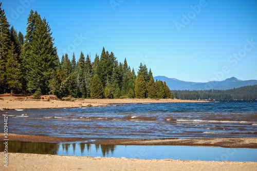 Fototapeta Naklejka Na Ścianę i Meble -  Lake Almanor scenic view from Rocky Point Campground, California, USA.