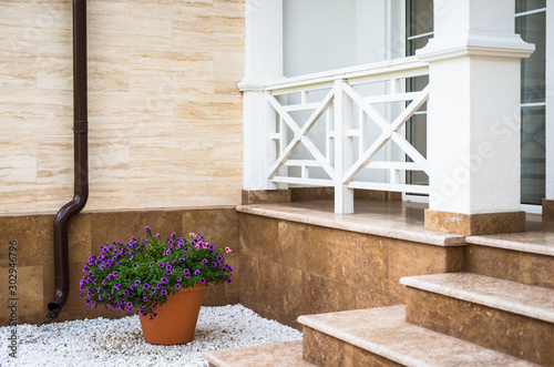 Tablou pe pânză architecture of a private house, elements of natural stone, decoration