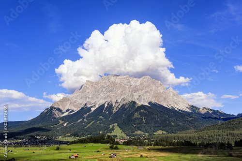 Obraz na płótnie All around Garmisch