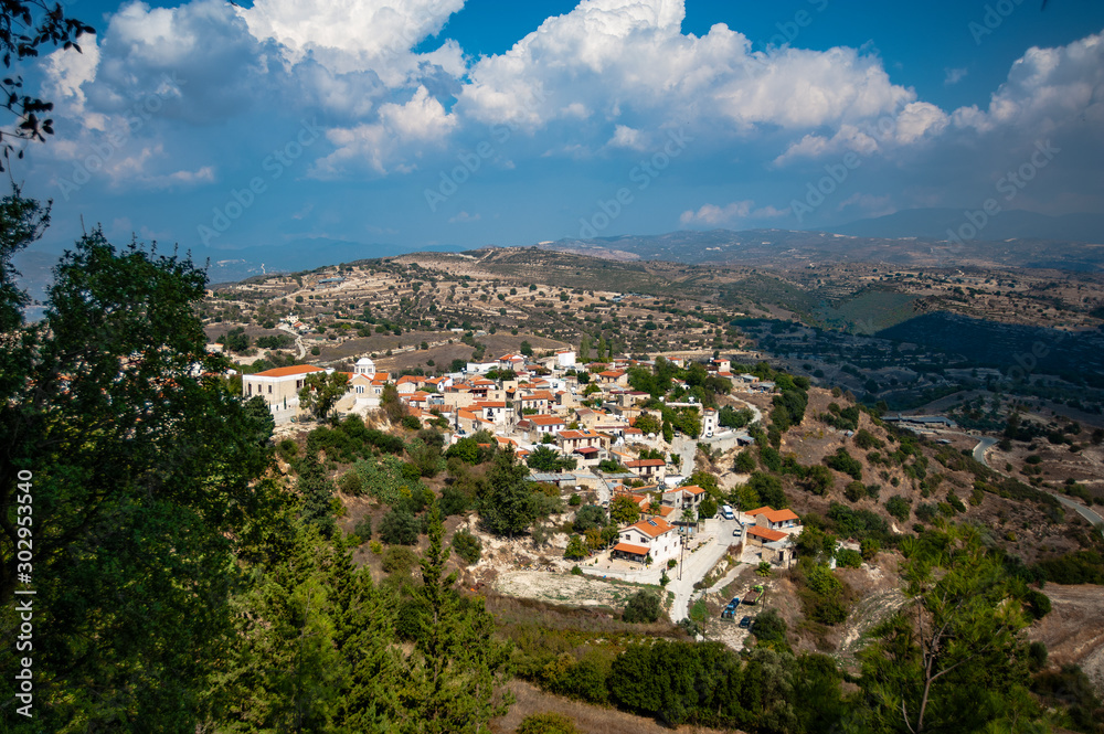 From the village of Dora, roads go down to the valley, where there are many vineyards, olive groves and fields for growing vegetables.     