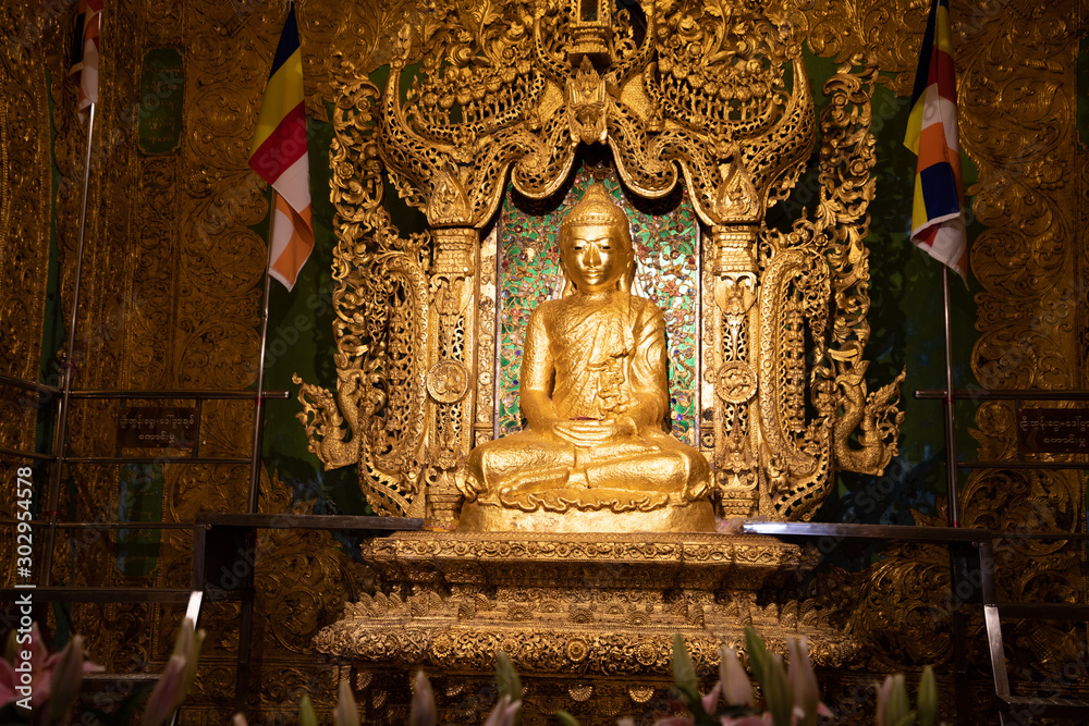 MON STATE/MYANMAR(BURMA) - 11th Nov, 2019 - GOLDEN ROCK Pagoda, Kyite Htee Yoe, Myanmar.