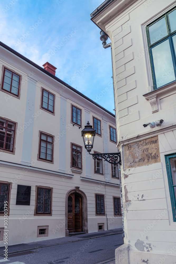 Obraz premium Lantern on the wall of an old house, Upper town, Zagreb, Croatia