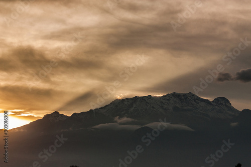 Mexican iztaccihuatl volcano © Gabriel O.
