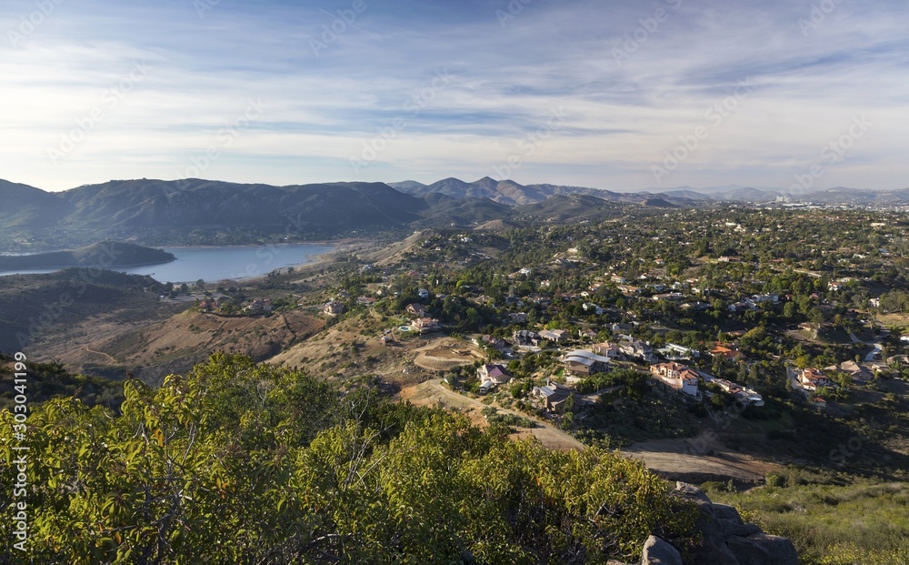 Naklejka premium Southern California Landscape View of Forested Hills and Blue Lake Hodges in San Diego North County Inland from Summit of Bernardo Mountain in Poway