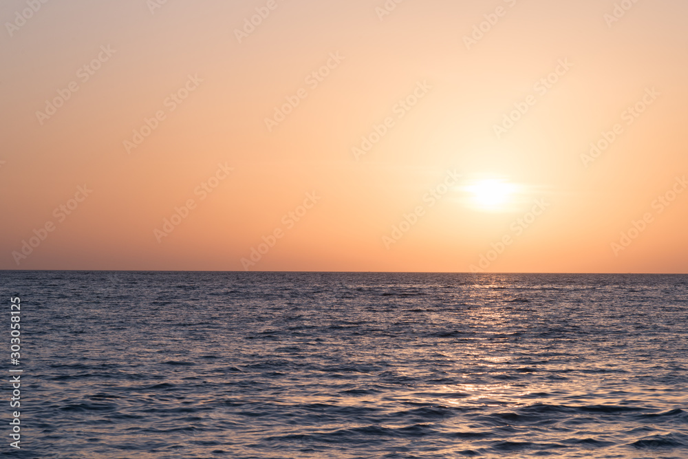 Obraz premium beautiful landscape of sunset in bali island