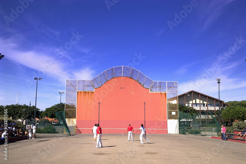 Pelota-Spiel in Südwest Frankreich photo