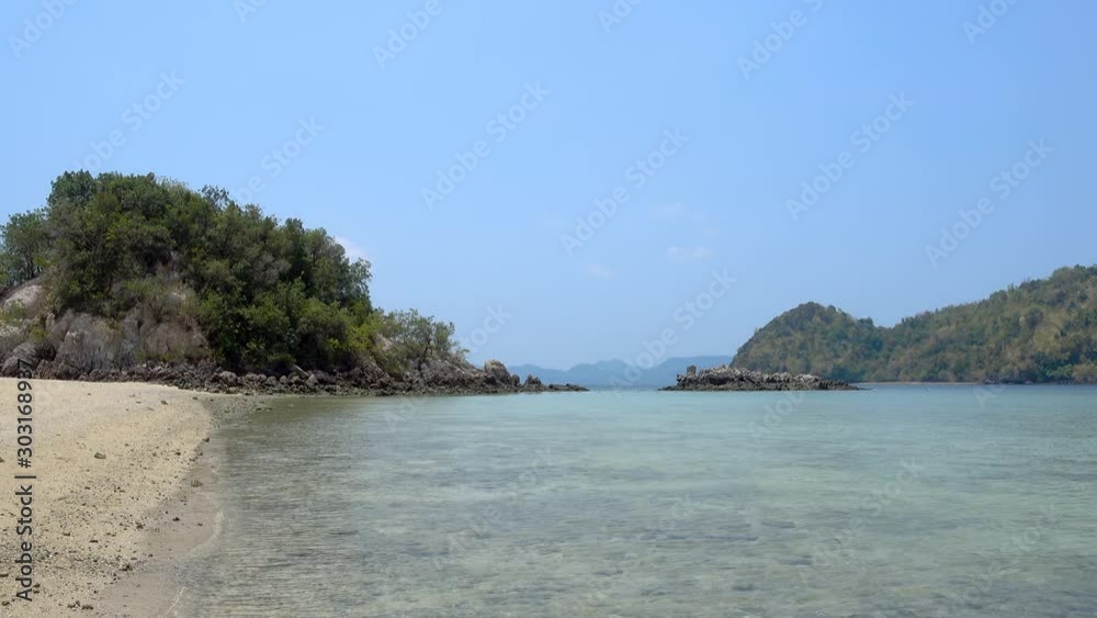 Beautiful sand beach with crystal clear water at Koh Phak Bia Island in Andaman sea at Krabi, Thailand - Footage Video Beautiful sand beach with crystal clear water at Koh Phak Bia Island in Andaman sea at Krabi, Thailand - Footage Video