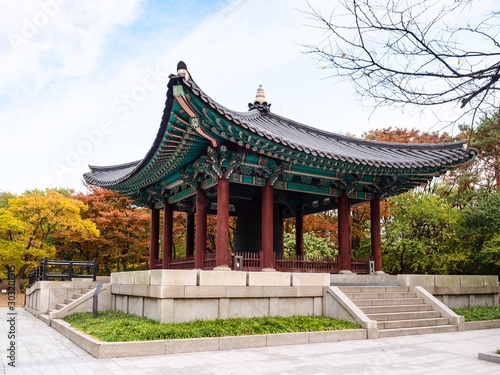 Bell Pavilion in court of National Museum of Korea
