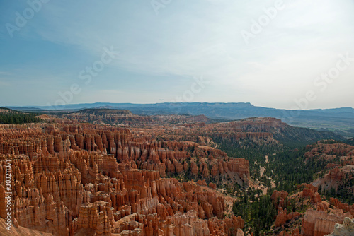 Wide view over Bryce Canyon
