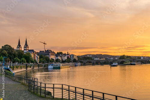 Koblenz bei 40° und Goldene Stunde