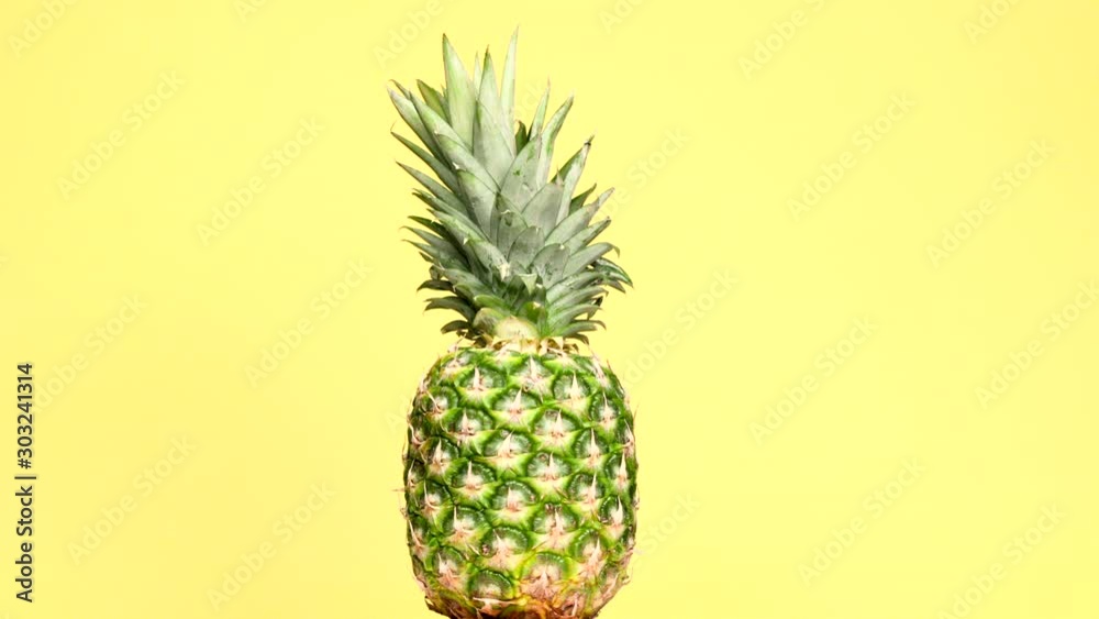 Rotating pineapple in circle