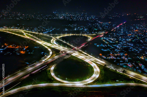 night at highway of jakarta © mochaammad