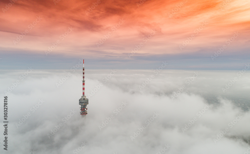 Obraz premium TV tower with cloudy sky