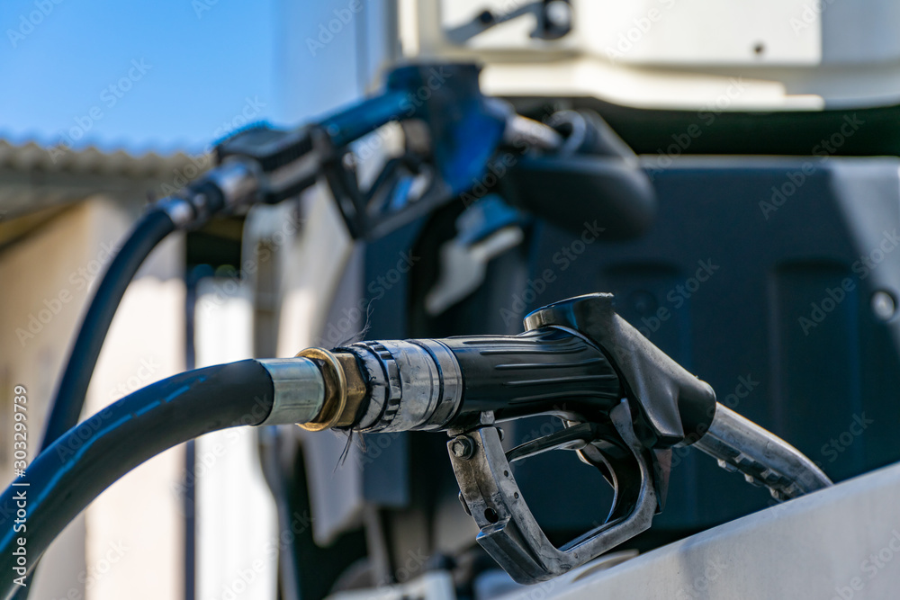 Repostando adblue y gasoil en el camion Repostando adblue y gasoil en el camion