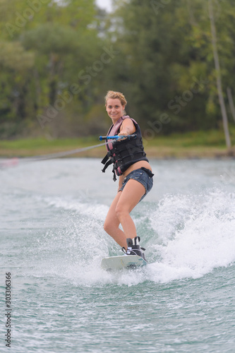 Fototapeta Naklejka Na Ścianę i Meble -  woman water skiing