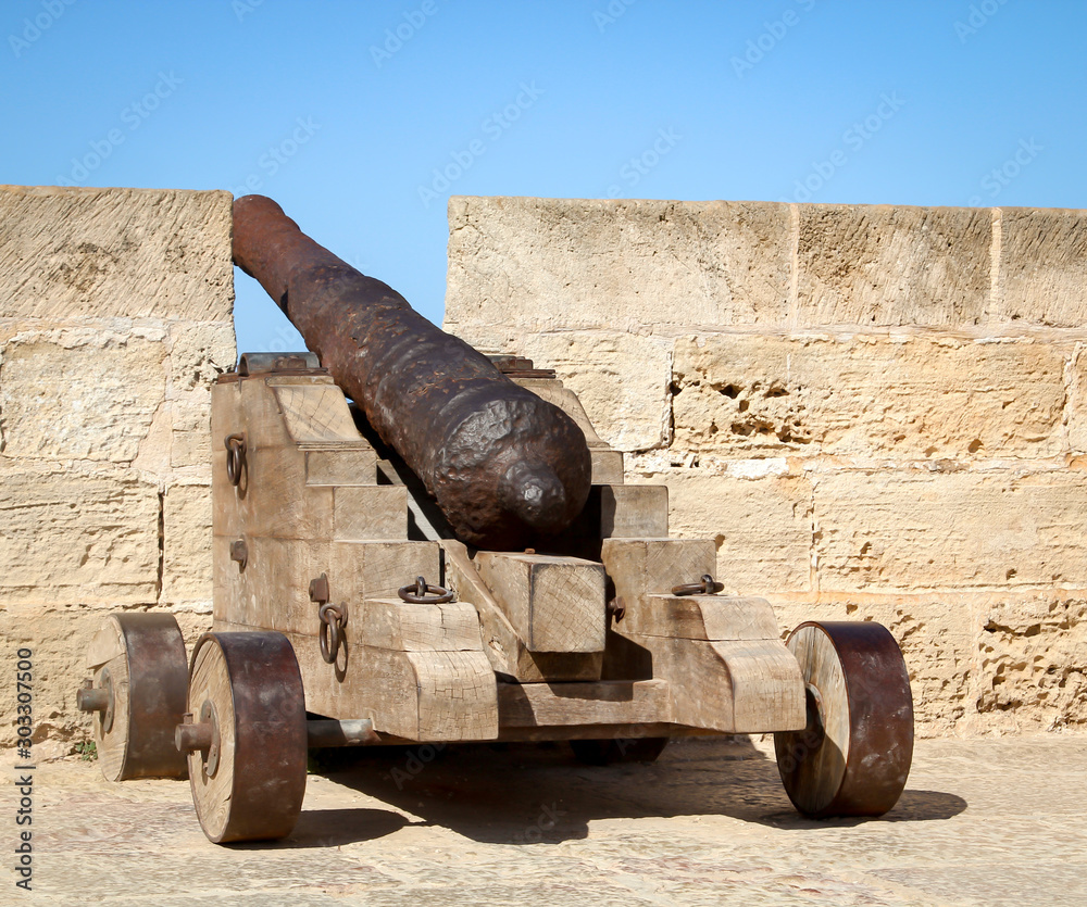 ICH H TTE GERNE EINE KANONE visual data 2