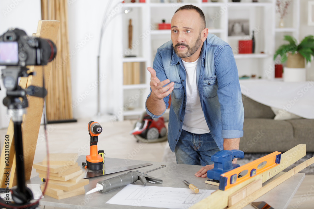 diy blogger recording video of woorworking hobby