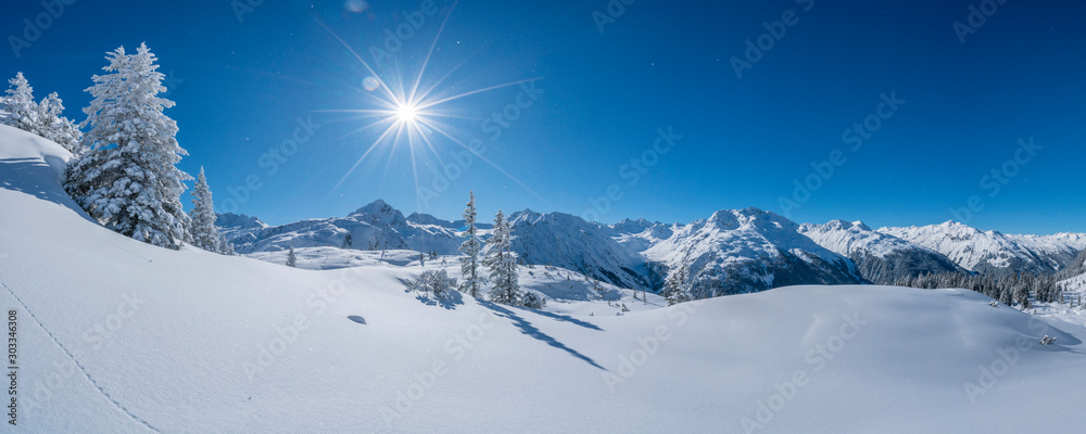 Zima w górach <span>plik: #303346308 | autor: Netzer Johannes</span>