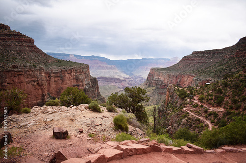 view from bright angel trail at the grand canyon