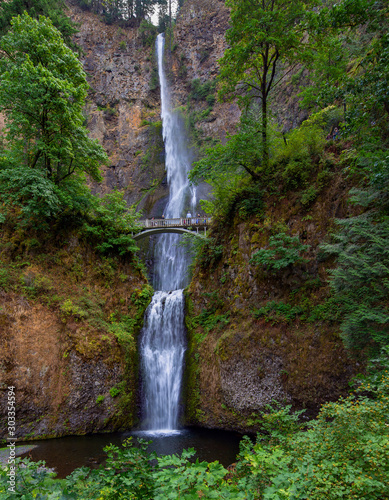 Fototapeta Naklejka Na Ścianę i Meble -  Multnomah Falls. Columbia River Gorge National Scenic area
