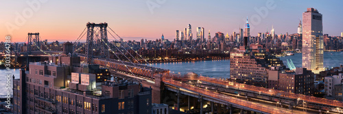 Williamsburg bridge and Midtown Manhattan skyline. photo