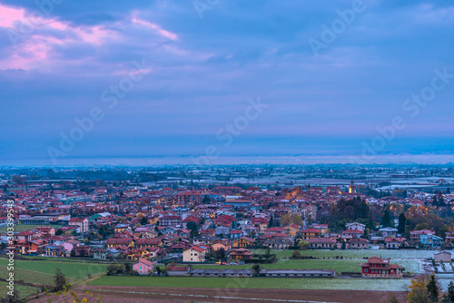 Busca, una città in provincia di Cuneo, nel sud del Piemonte photo