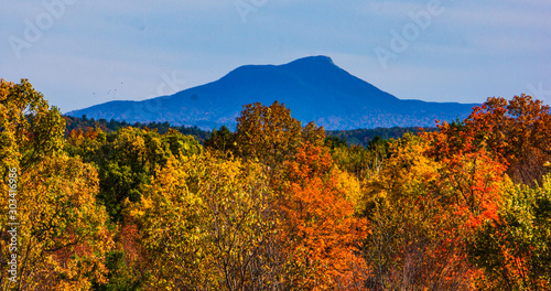 Photography Camel's hump mountain in autumn with fall foliage colors