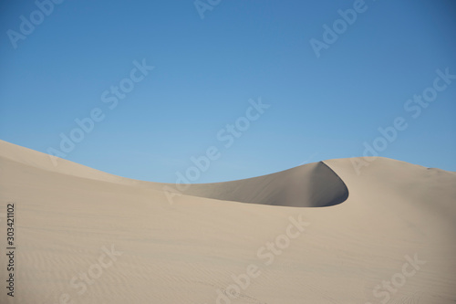 Sand dunes in la huacachina, ica desert, Peru