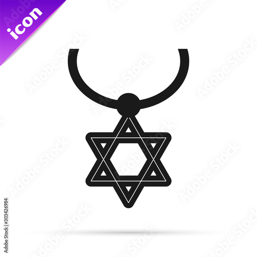 Black line Star of David necklace on chain icon isolated on white background. Jewish religion symbol. Symbol of Israel. Jewellery and accessory. Vector Illustration