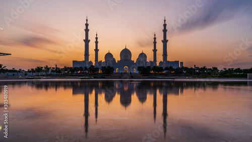 silhouette of Sheikh zayed grand mosque in sunset