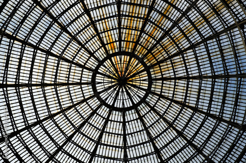Foto scattata alla cupola della Galleria Umberto I a Napoli.