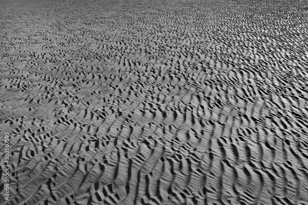 Fototapeta premium water marks on sand