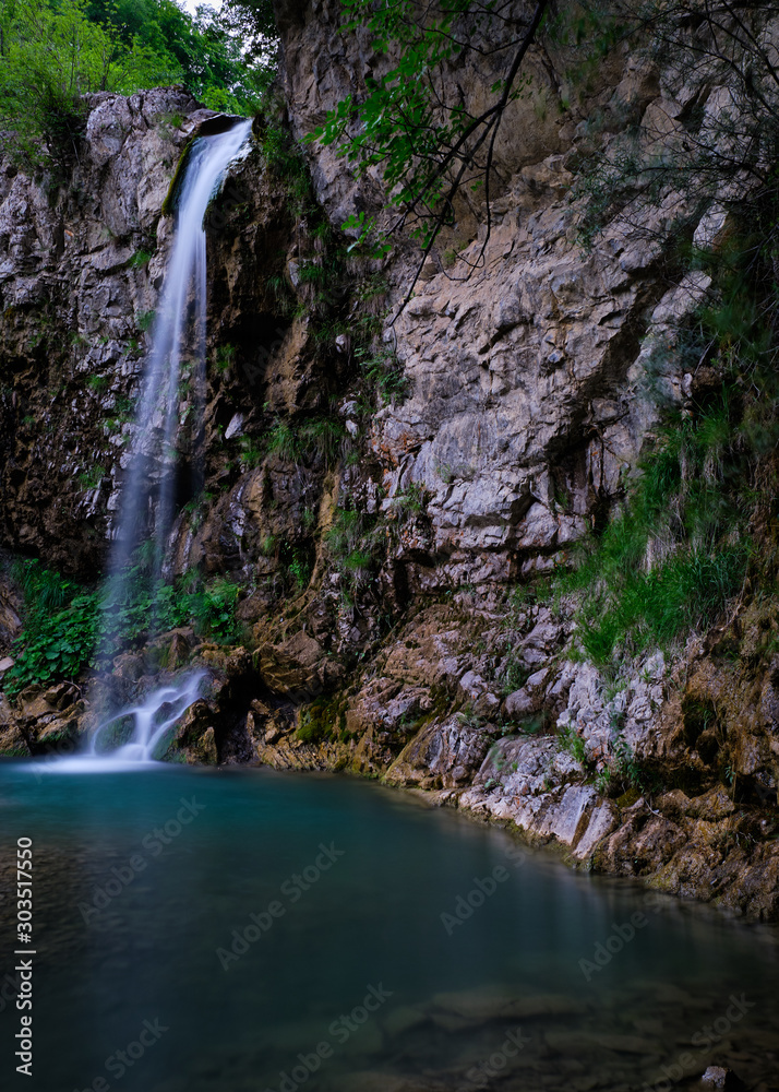 Lunga esposizione scattata alla famosa cascata di Gordena in Val Borbera (AL).