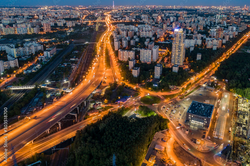 Φωτογραφία Москва, ночной вид сверху на район Ховрино и автомагистраль Северо-Восточная хо