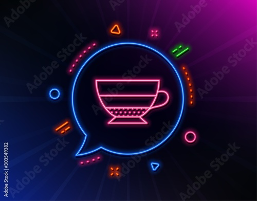 Americano coffee icon. Neon laser lights. Hot drink sign. Beverage symbol. Glow laser speech bubble. Neon lights chat bubble. Banner badge with americano icon. Vector