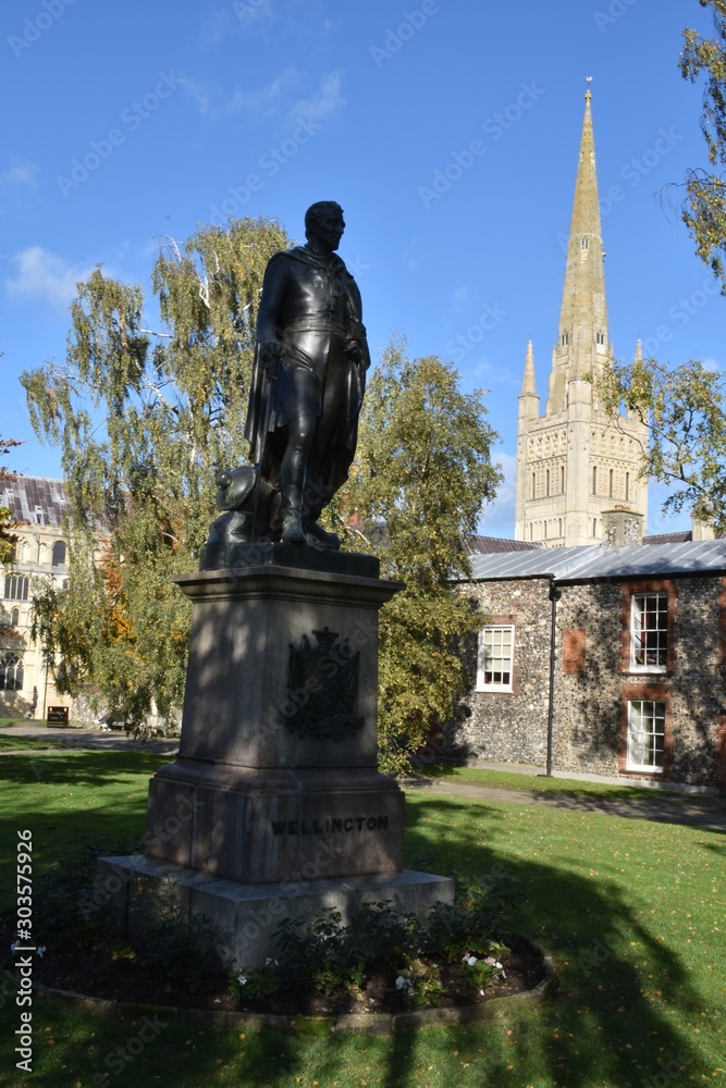 Obraz premium Norwich Cathedral, Norfolk, UK, during autumn/winter 2019